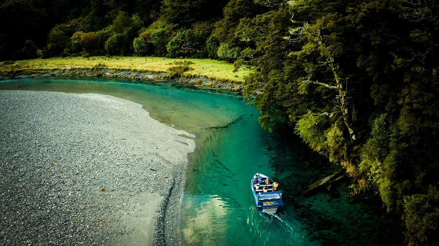 Private Tours	New Zealand Tours Private Tour Guide North Island South Island Tour Guide New Zealand Sights Guided Tour